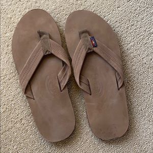 Brand new classic Rainbow sandals 🌴